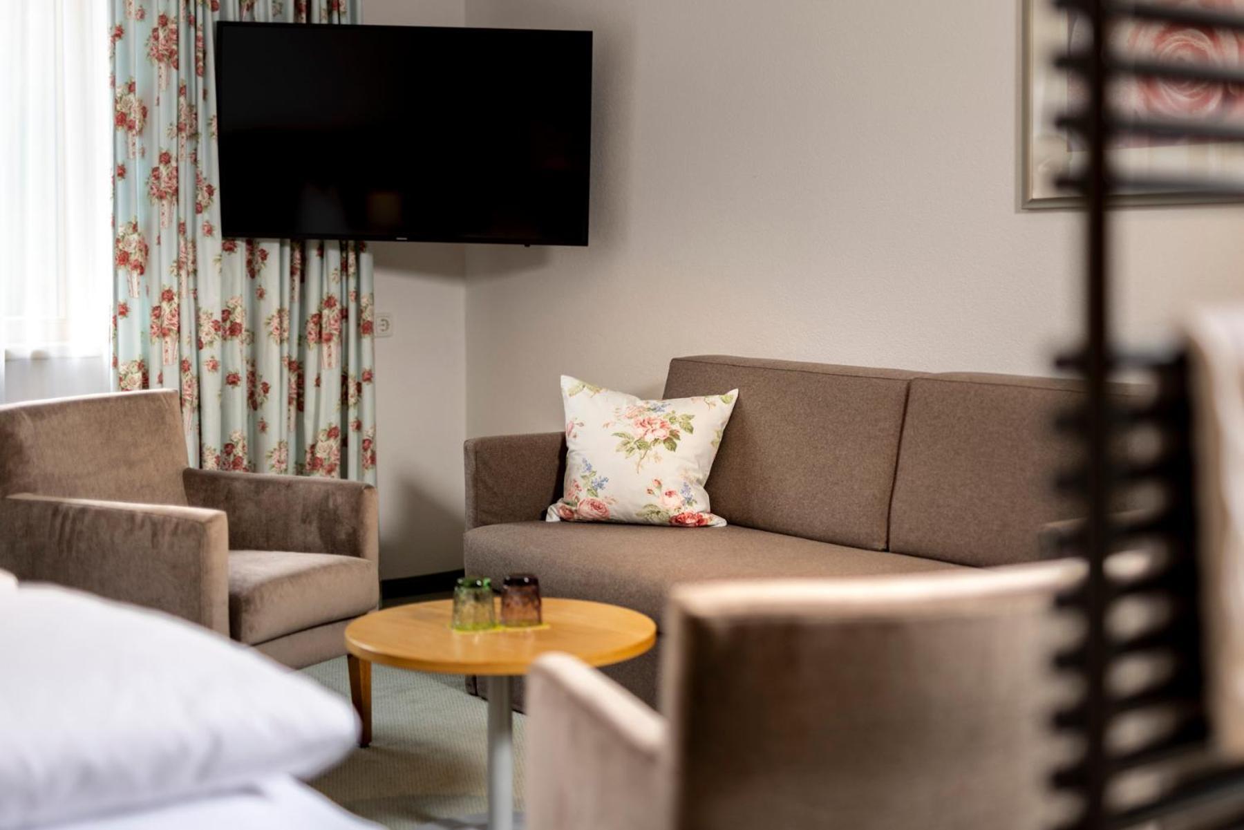 Hotel Walserberg Warth  Room photo